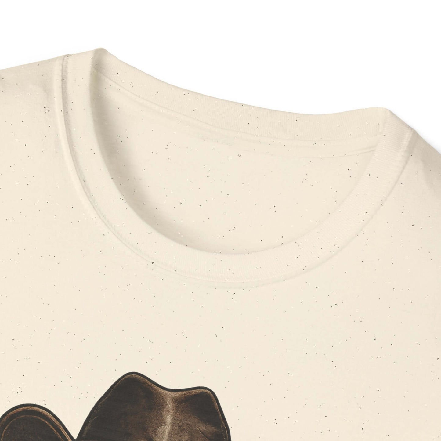 Detail of the collar and neckline of the Lucky Farm T-Shirt, featuring a vintage skull graphic.